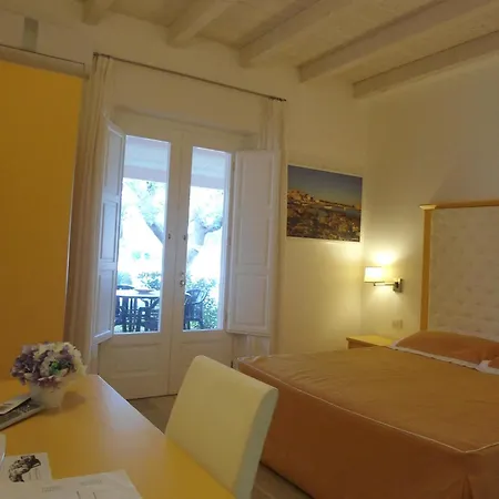 Hotel Parco Dei Manieri