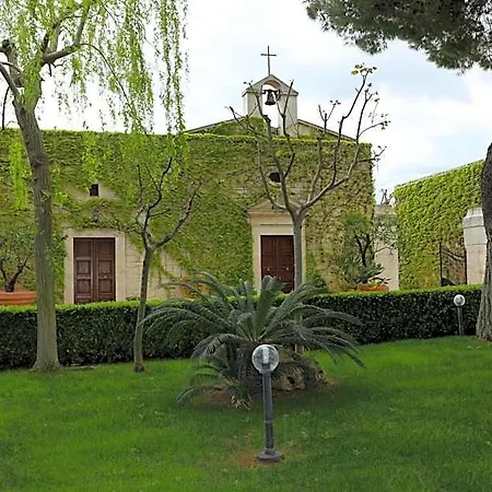 Parco Dei Manieri 4*